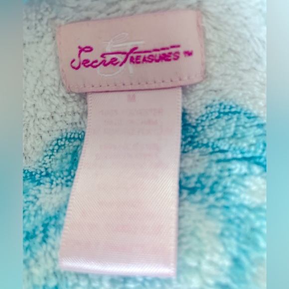 Secret Treasures robe plush, soft, women’s, blue and white flowered One size - Picture 3 of 6